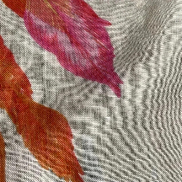 Feather  Print Scarf - Picture 7 of 7